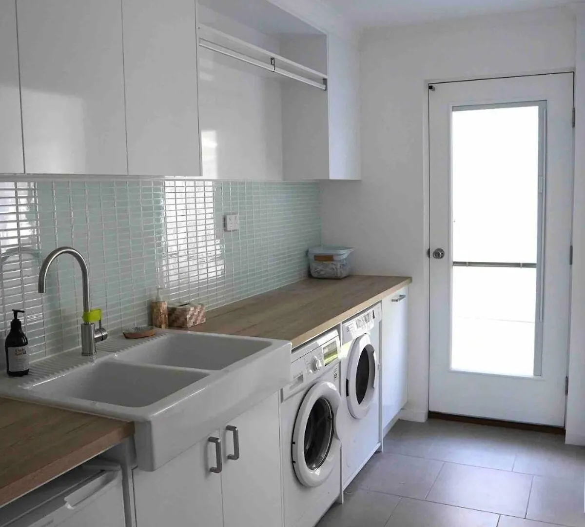 Spacious Coastal Retreat Sleeps 10 5Mins Beach Maroochydore