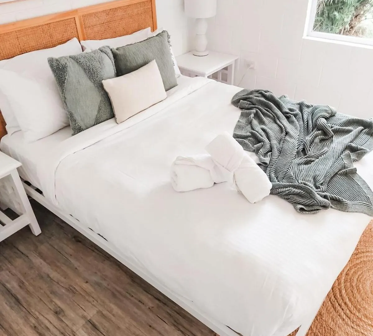 Spacious Coastal Retreat Sleeps 10 5Mins Beach Maroochydore Holiday home