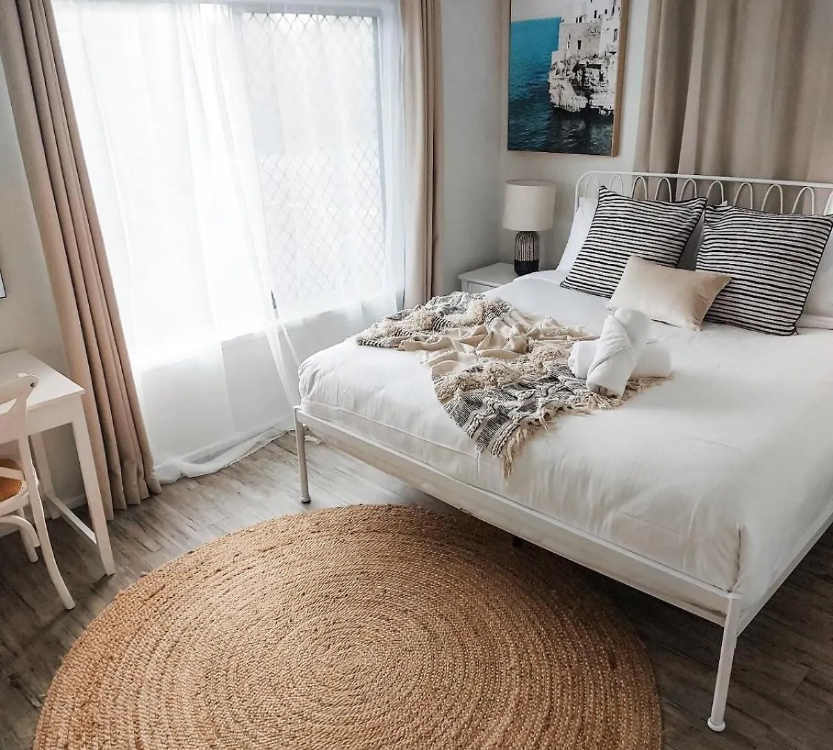 Spacious Coastal Retreat Sleeps 10 5Mins Beach Maroochydore
