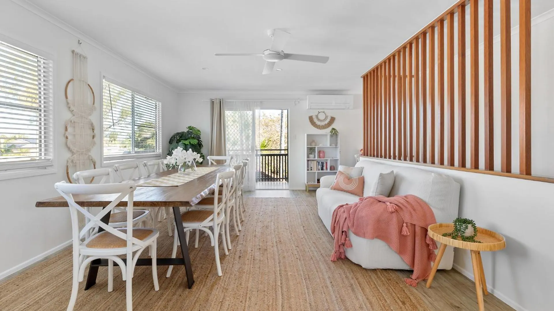Holiday home Spacious Coastal Retreat Sleeps 10 5Mins Beach Maroochydore