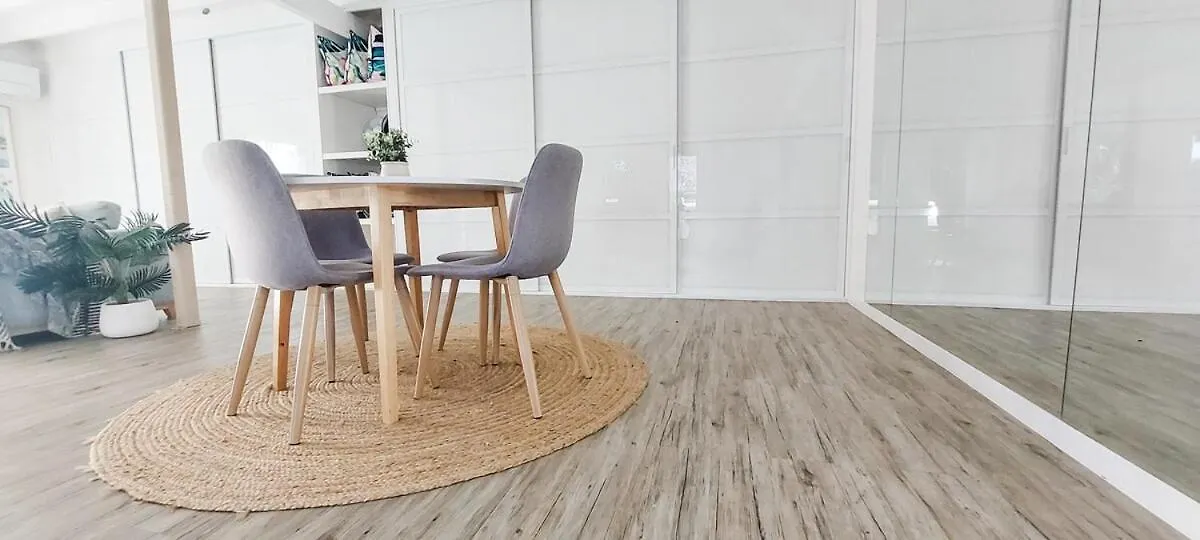 Ferienhaus Spacious Coastal Retreat Sleeps 10 5Mins Beach Maroochydore Australien